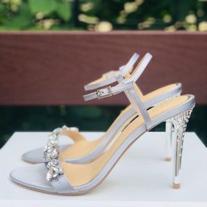 JEWEL BADGLEY MISCHKA SILVER HEEL SIZE 7